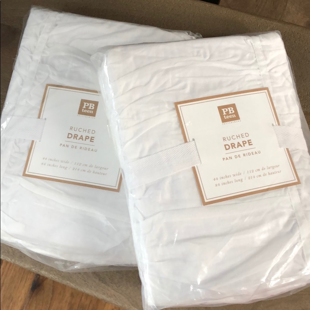 PB Teen Ruched white drape.NEW. 44 w x 84 L